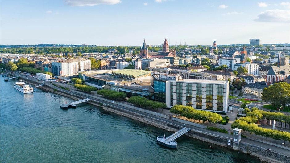 Hilton Mainz Exterior