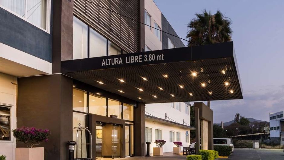 DoubleTree by Hilton Queretaro Exterior