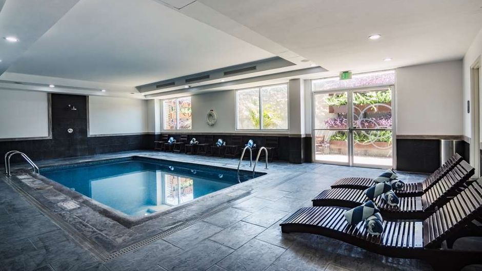 DoubleTree by Hilton Queretaro Pool