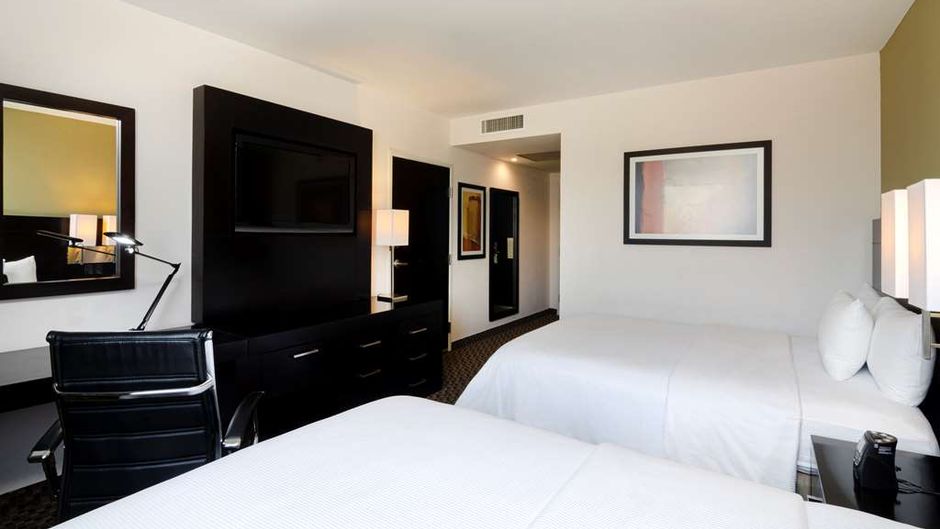 DoubleTree by Hilton Queretaro Room