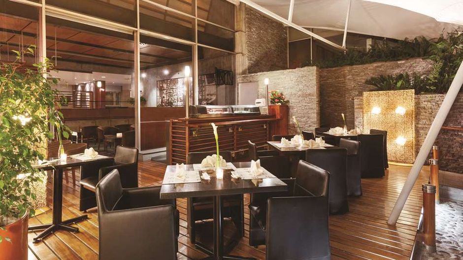 Hilton Colon Quito Pool