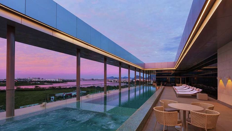 Hilton Barra Rio de Janeiro Pool