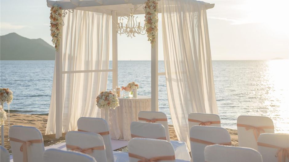 DoubleTree by Hilton Resort & Spa Marjan Beach