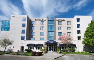 Embassy Suites Seattle North Lynnwood