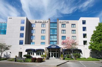 Embassy Suites Seattle North Lynnwood