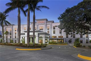 Hampton Inn & Suites San Jose Airport