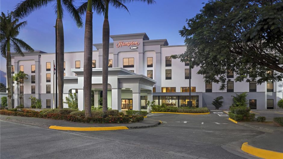 Hampton Inn & Suites San Jose Airport Exterior