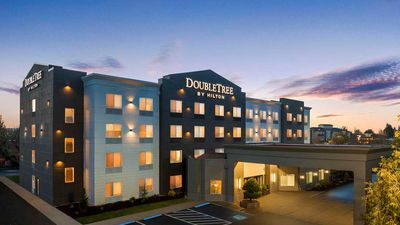 DoubleTree by Hilton Hotel North Salem