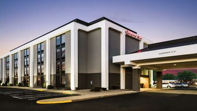 Hampton Inn West Springfield