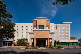 Hampton Inn & Suites at Forest Park