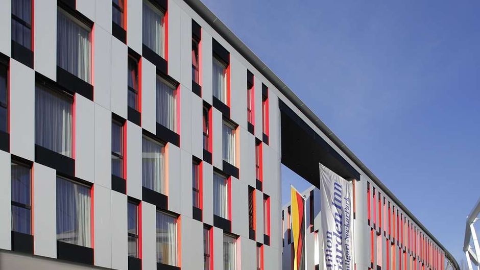 Hilton Garden Inn Stuttgart NeckarPark Exterior