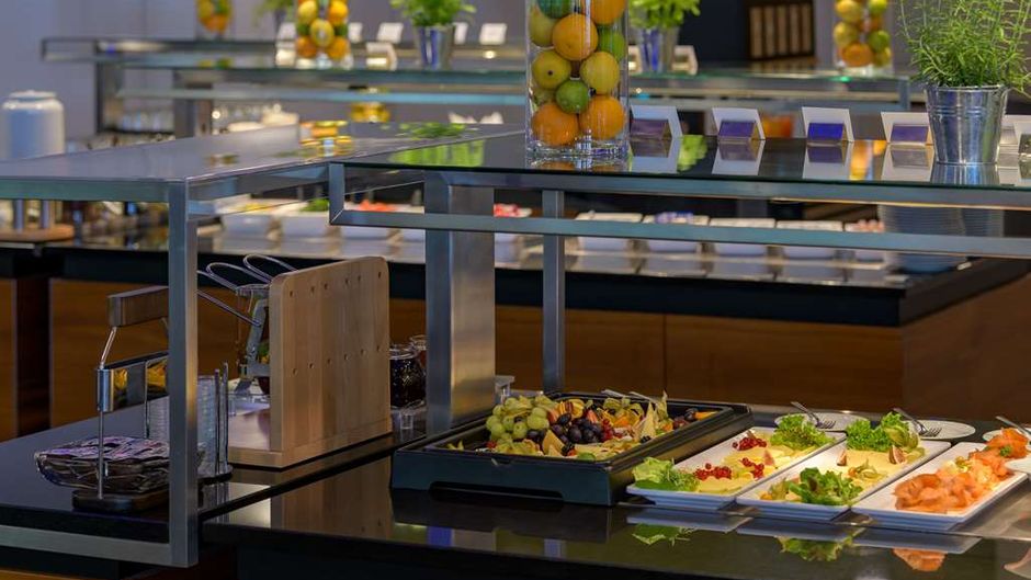 Hilton Garden Inn Stuttgart NeckarPark Restaurant