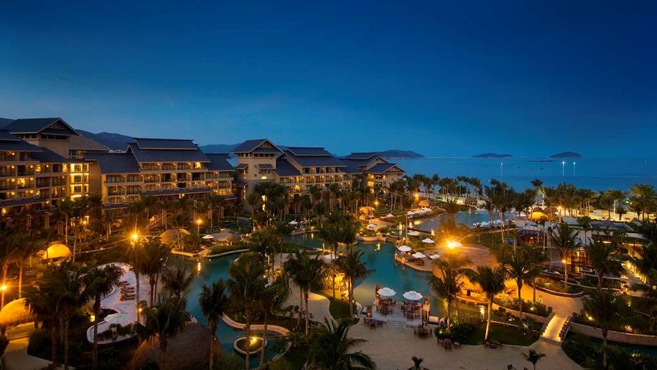 Hilton Sanya Yalong Bay Resort & Spa Pool