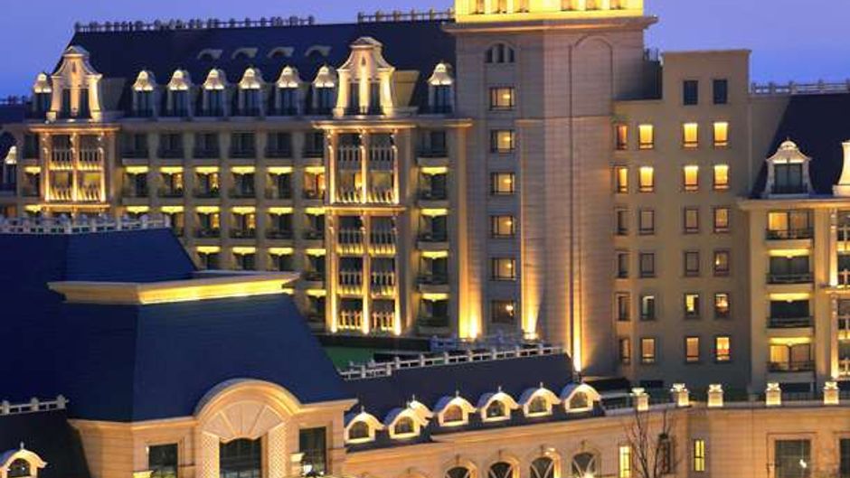 Hilton Qingdao Golden Beach Exterior
