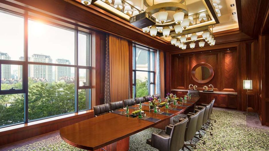 Hilton Qingdao Golden Beach Meeting