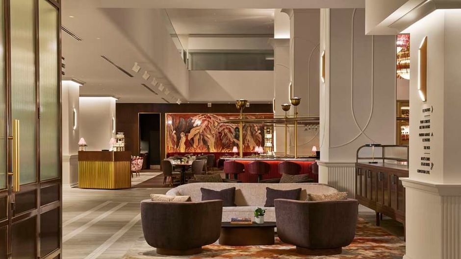 Hilton Toronto Lobby