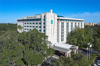 Embassy Suites USF/near Busch Gardens
