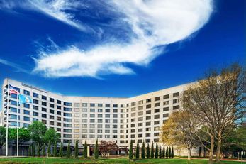 Doubletree Hotel at Warren Place