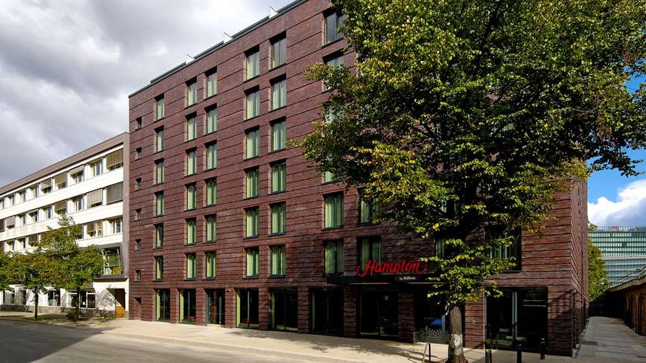 Hampton by Hilton Berlin City West Exterior