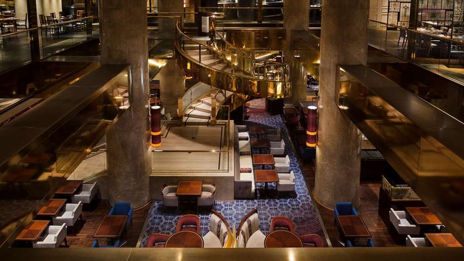 Hilton Tokyo Lobby