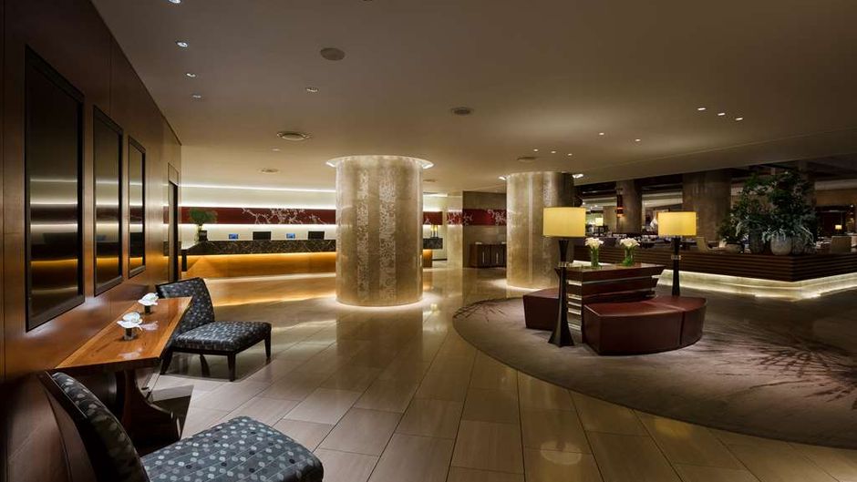 Hilton Tokyo Lobby