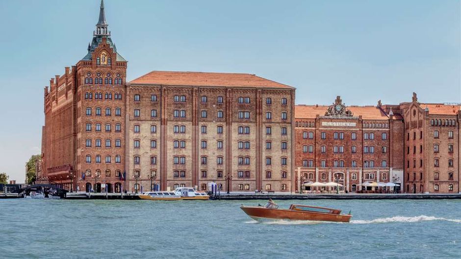 Hilton Molino Stucky Venice Exterior