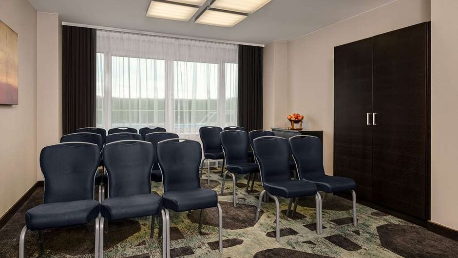 Hilton Vienna Danube Waterfront Meeting