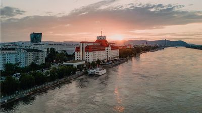 Hilton Vienna Danube Waterfront
