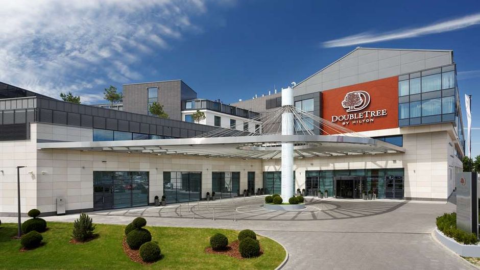 DoubleTree by Hilton Hotel Warsaw Exterior