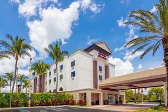 Hampton Inn & Suites Wellington