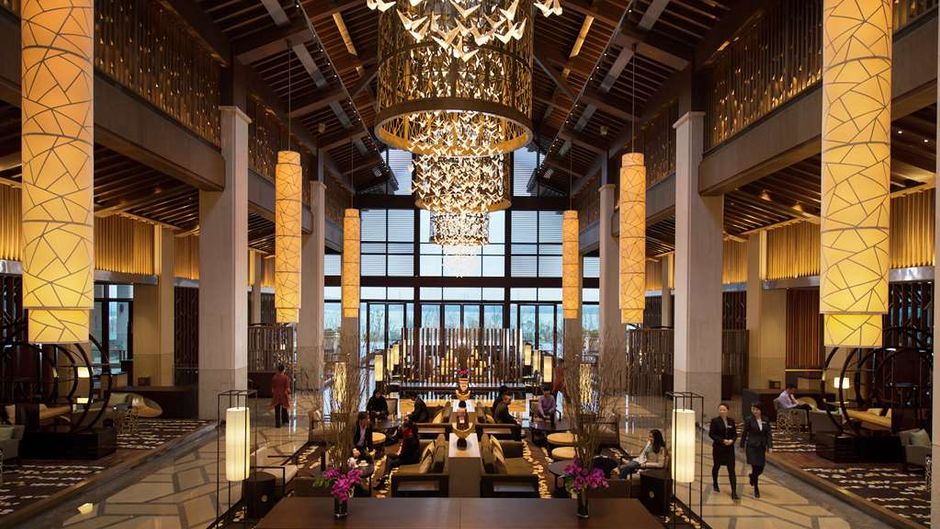 Hilton Wuhan Optics Valley Lobby
