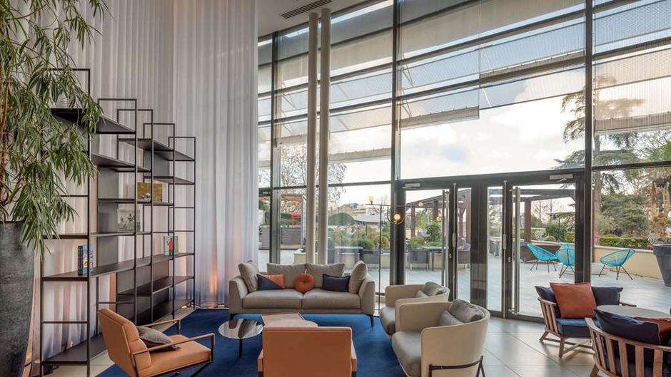 Hilton Evian-Les-Bains Lobby