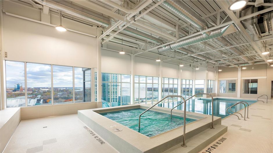 Hilton Niagara Falls Fallsview Pool