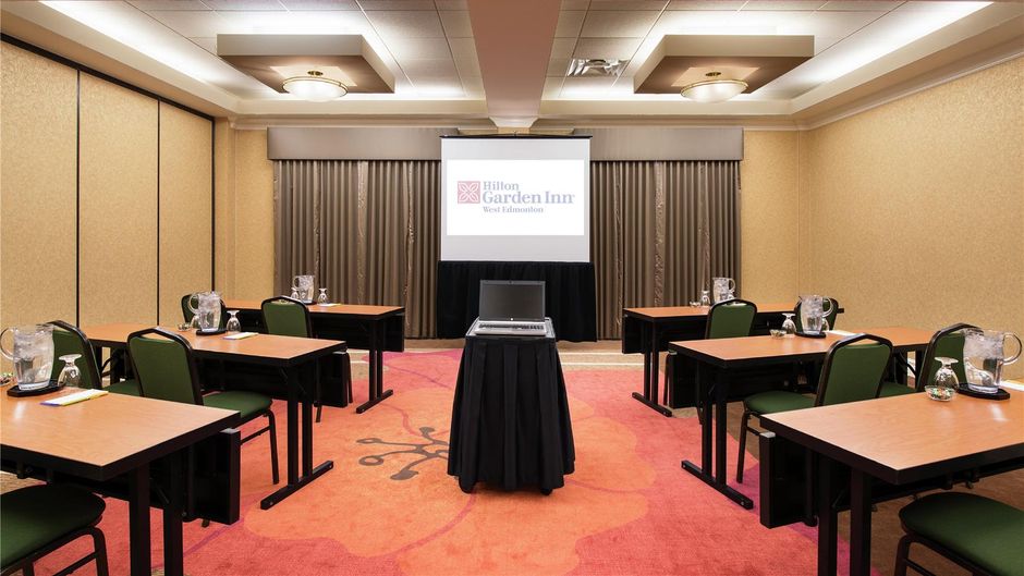 Hilton Garden Inn West Edmonton Meeting