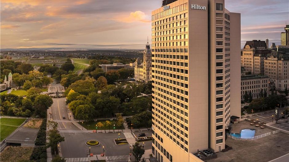 Hilton Quebec Exterior