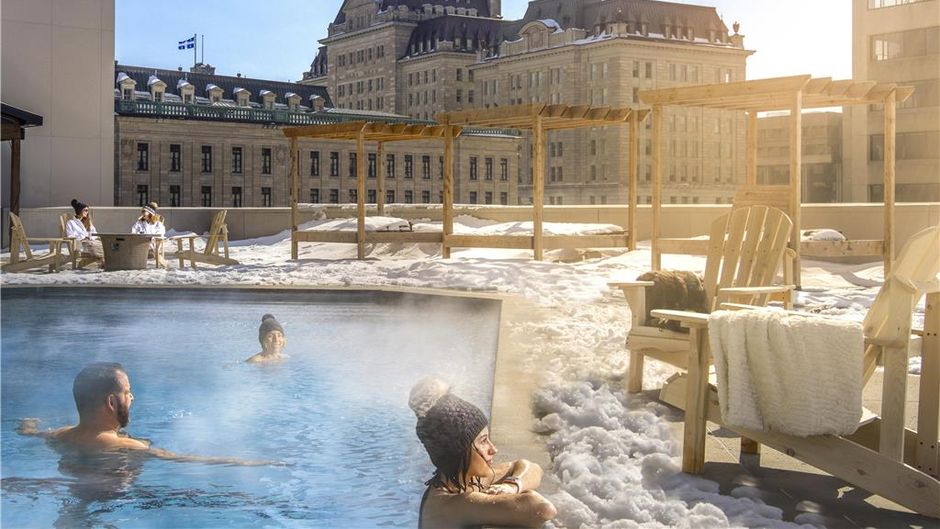 Hilton Quebec Pool