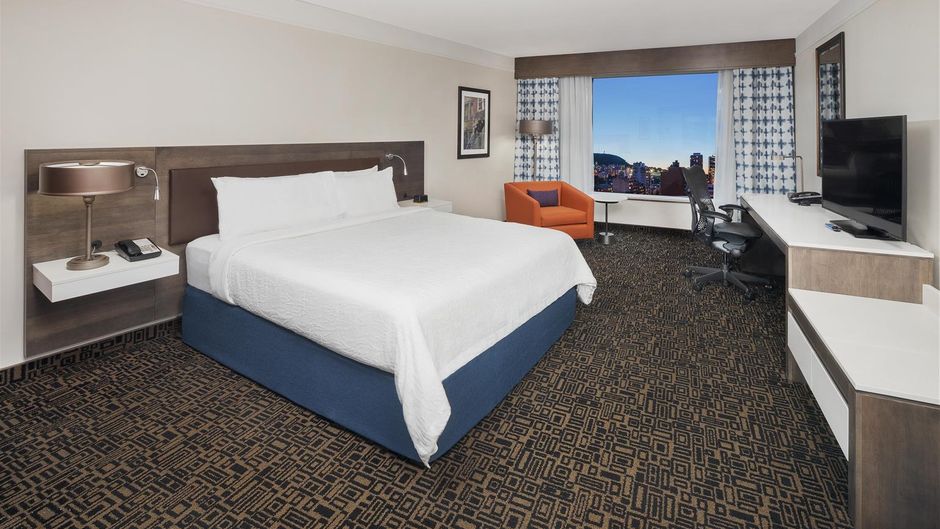 Hilton Garden Inn Montreal Centre-ville Room