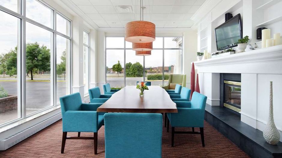 Hilton Garden Inn Montreal Airport Meeting