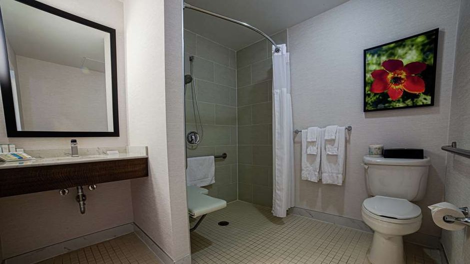 Hilton Garden Inn Montreal Airport Room