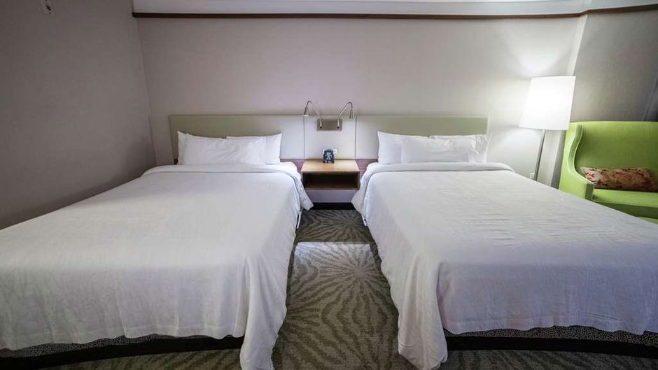 Hilton Garden Inn Montreal Airport Room