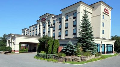 Hampton Inn & Suites Laval
