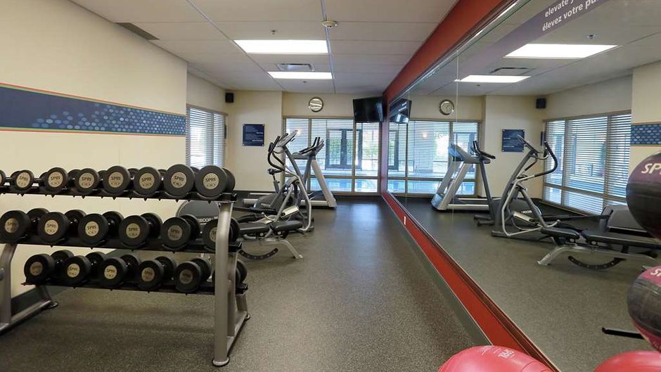 Hampton Inn & Suites Laval Health
