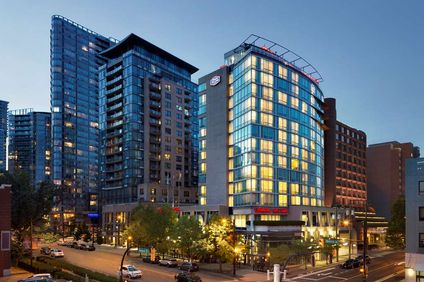 Hampton Inn & Suites by Hilton
