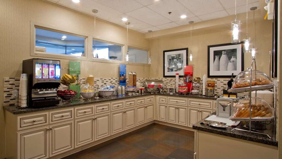Hampton Inn Vancouver Airport Restaurant