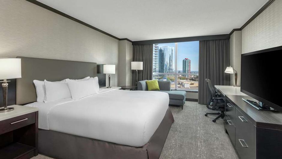 Hilton Vancouver Metrotown Room