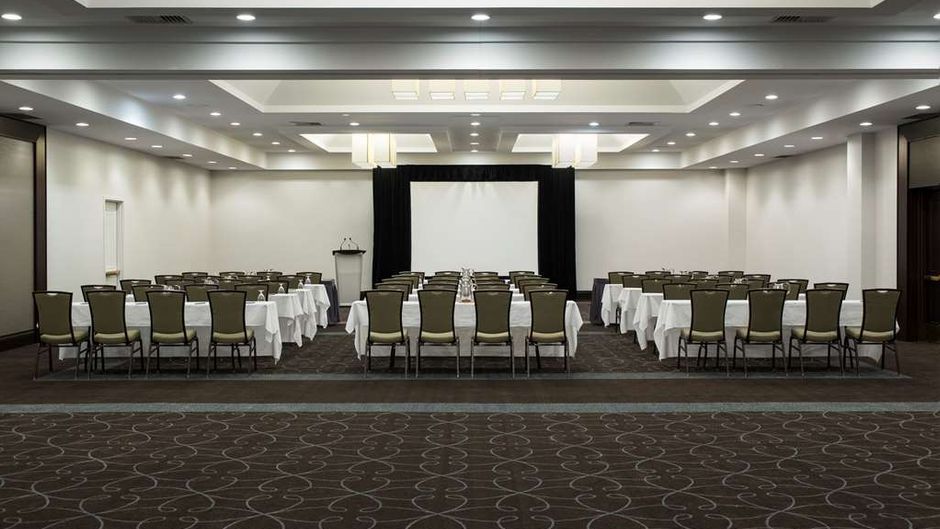 Hilton Winnipeg Airport Meeting