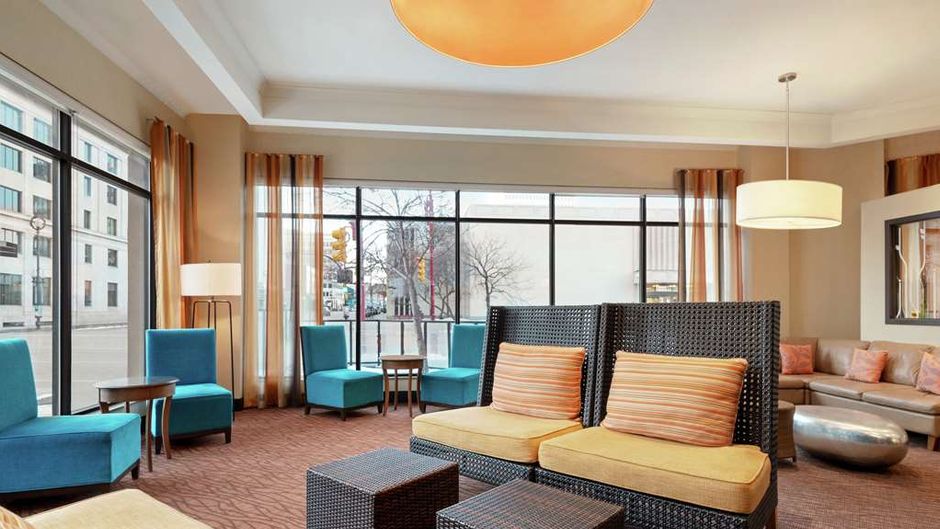 Hilton Garden Inn Saskatoon Downtown Lobby