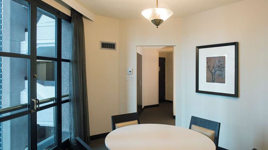 Hilton Suites Toronto/Markham Conf Ctr Room