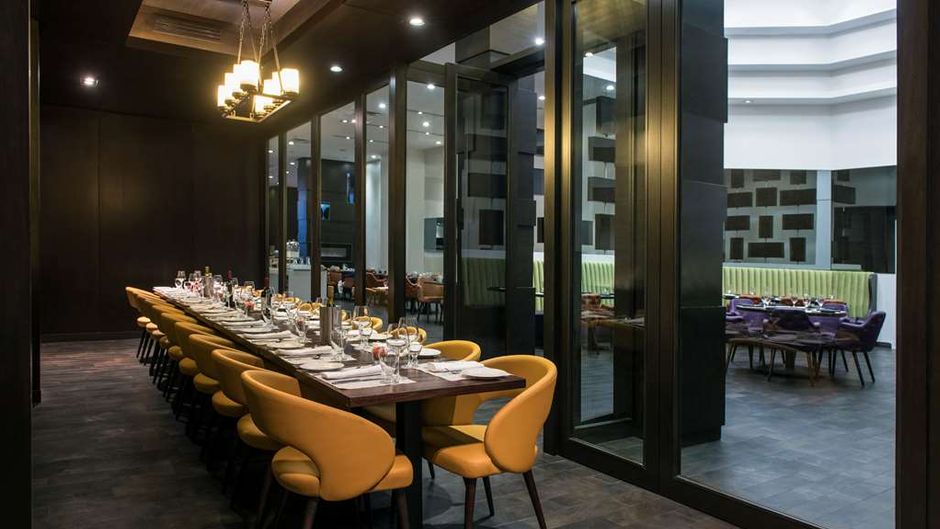 Hilton Suites Toronto/Markham Conf Ctr Restaurant