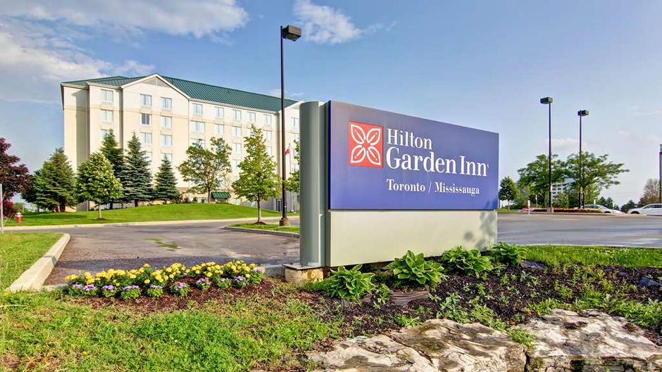 Hilton Garden Inn Toronto Mississauga Exterior